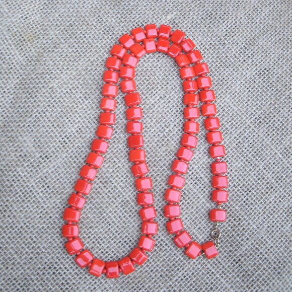 Vintage Handmade Red Glass Bead Necklace - Picture 10 of 10